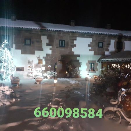 Hotel La Casona De Barrio, Alto Campoo Barrio  ภายนอก รูปภาพ